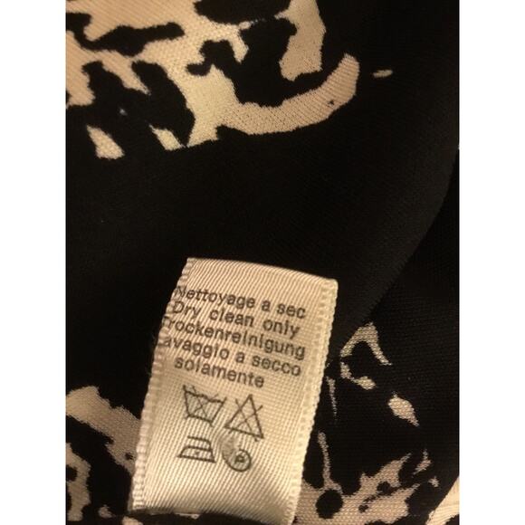 Vintage 1980’s Leonard studio silk jersey black multi floral knee length Skirt - Picture 4 of 8